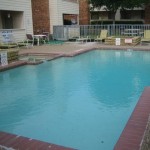 Wimbledon Court Apartment Pool